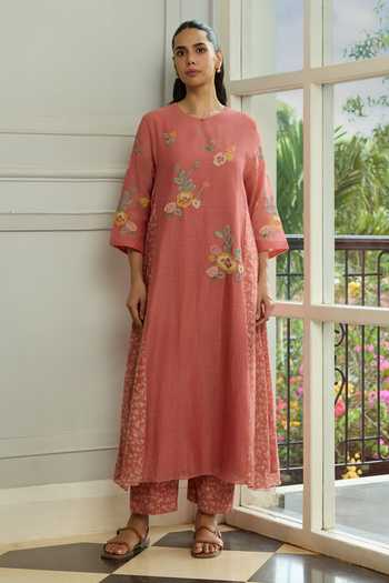 Vaayu Blush Applique Work Kurta & Pant Set 