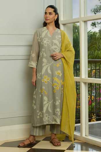 Vaayu Slate Floral Embroidered Kurta Set 