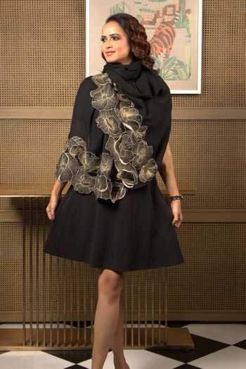 Mauli Cashmere Poppy Affair Embroidered Stole 
