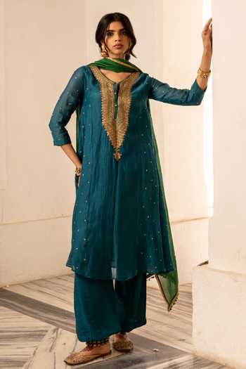 Nimbu Mirchi Zoya Yoke Embroidered Kurta Set 