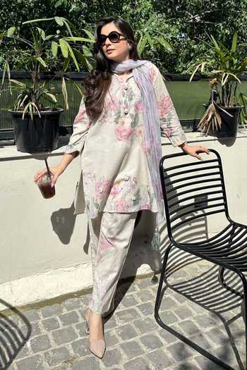 Rainas The Morning Room Mist Floral Print Kurta Set 