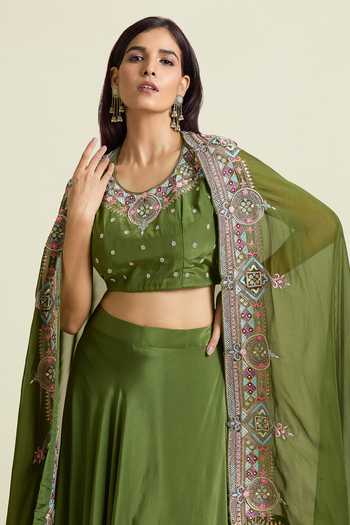 Samyukta Singhania Dabka Thread Embroidered Asymmetric Cape Lehenga Set 