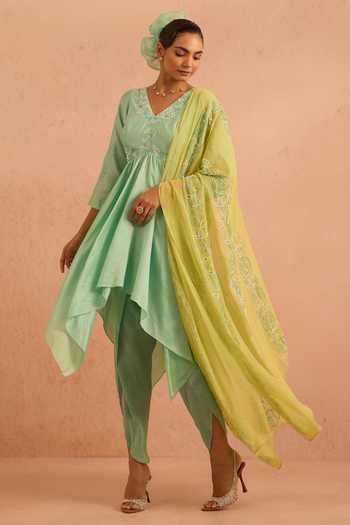 Tarini Vij Mehereen Asymmetric Kurta Set 
