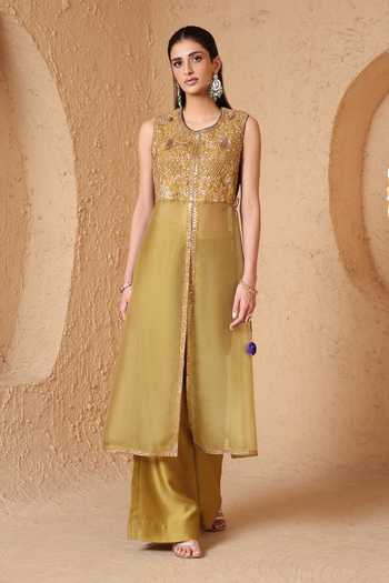 Label Niti Bothra Mehrang Tie-Up Sleeveless Kurta & Flared Pant Set 