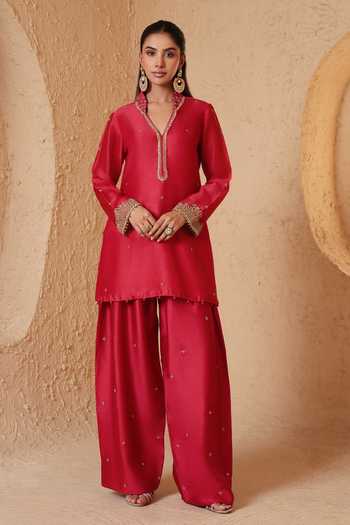 Label Niti Bothra Mehrang Red Short Kurta Set 