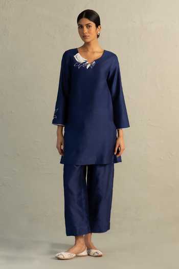 Charkhee Patchwork Embroidered Kurta & Pant Set 