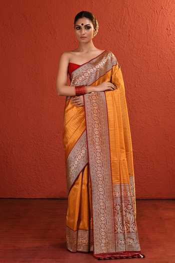 Vishwa By Pinki Sinha Checkered Woven Silk Saree With Running Blouse 