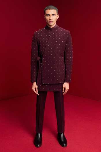 Tisa - Men Asymmetric Embroidered Bandhgala & Kurta Set 