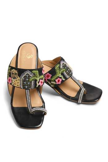 Shilpsutra The Wild Flora Embroidered Kolhapuri Heels 