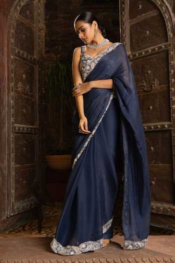 Devkalii Bordered Saree & Hand Embroidered Blouse Set 