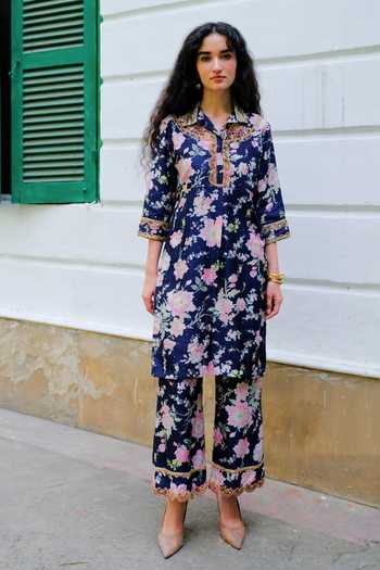Aangan By Parul Nocturne Printed Kurta & Pant Set 