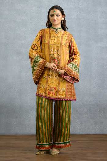 Torani Kanak Ananti Kurta & Pant Set