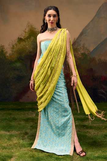 Muskann Kapadiaa Saawan Bandhani Brocade Pre-Draped Saree With Corset