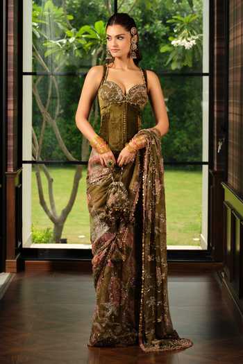 Mahima Mahajan Sayari Embroidered Saree With Corset 