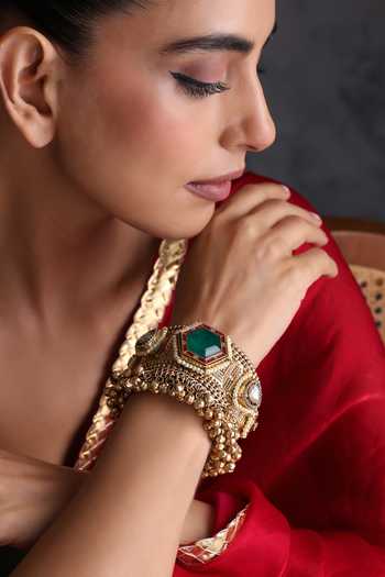 Swabhimann Emerald & Polki Studded Cuff 