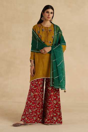 Begum Sawai Kurta Pant Set 