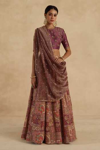 Begum Kangna Lehenga Set 