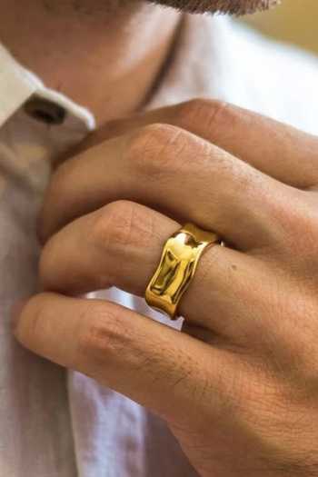 Arvino Sculpted Wave Ring 