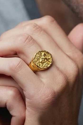 Arvino Regal Crest Ring 