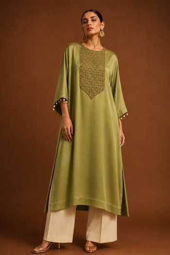 Afriya Placement Embroidered Kaftan & Pant Set 