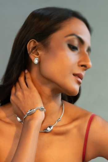 KEFI-CO Cosmos Pearl Stud Earrings 