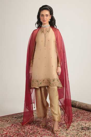 Label Niti Bothra Emboridered Short Pheran Kurta Set 