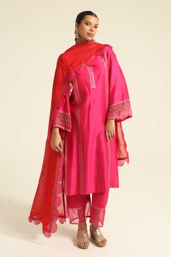 Poonam Dubey Ragini Embroidered Kurta Set 