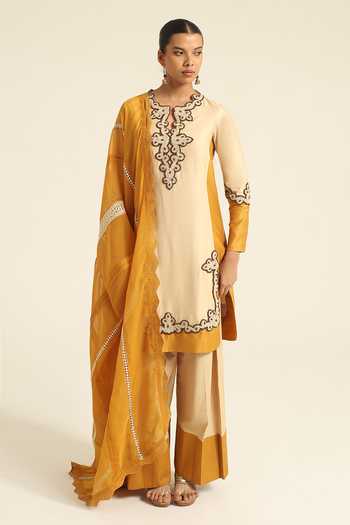Poonam Dubey Soma Colorblock Kurta Pant Set 