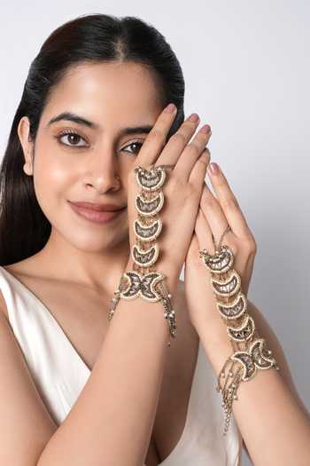 Vaidaan Aarna Mirror Statement Haathphool - Single Pc 