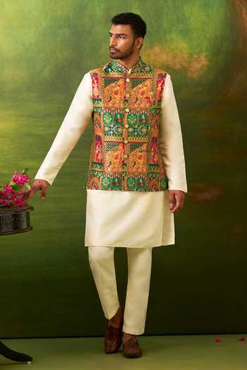 Arihant Rai Sinha Floral Woven Bundi Set 