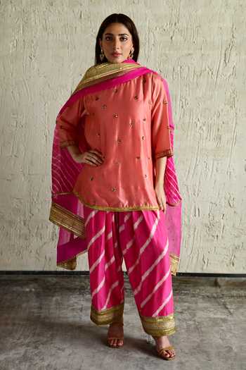Shorshe Clothing Embroidered Chanderi Kurta & Pant Set 