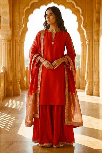 Vinusto Embroidered Kurta Sharara Set 