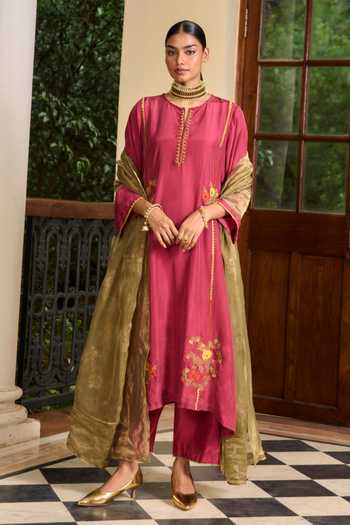TA’Assur Applique Hand Embroidered Kurta Set 