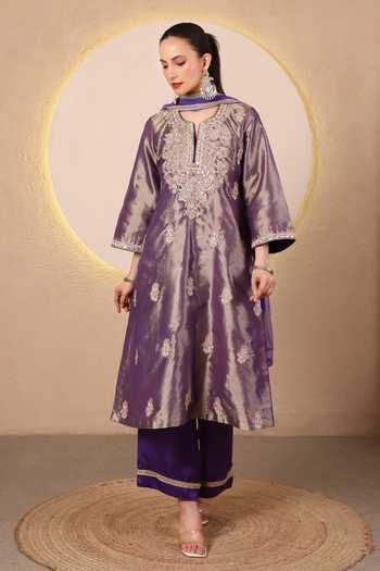 Tanu Malhotra Embroidered Kurta Set 