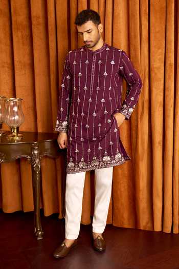 Arihant Rai Sinha Embroidered Kurta & Aligadi Pant Set 