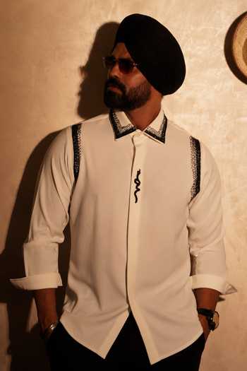 Menoir Collar Embroidered Shirt 