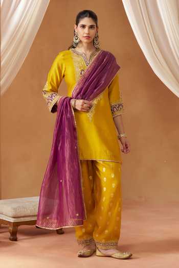 Sheetal Batra Adeela Embroidered Kurta Set 