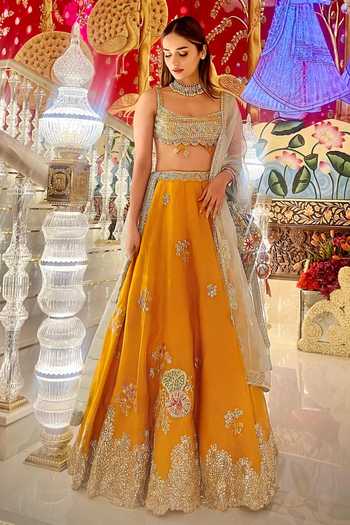 Osaa By Adarsh Aari Embroidered Blouse Lehenga Set