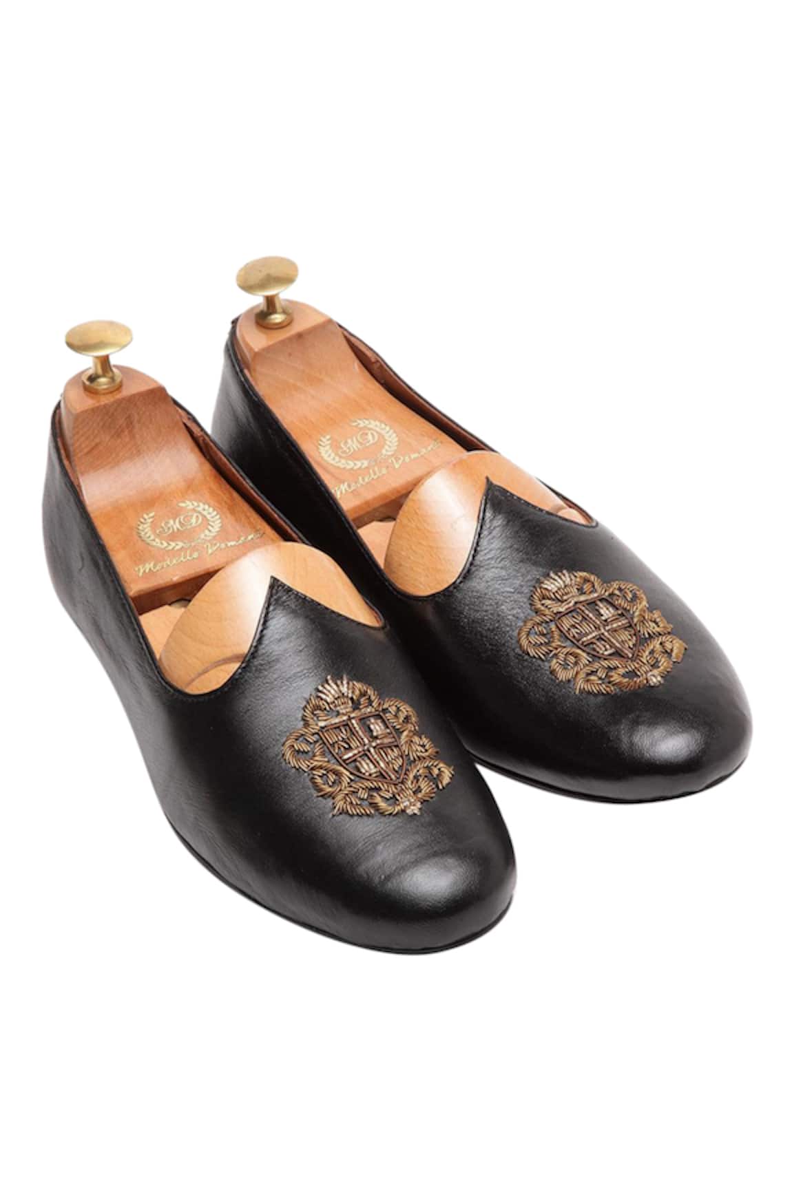 Domani Handcrafted Embroidered Juttis