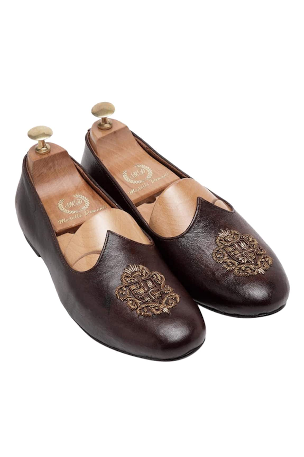 Domani Handcrafted Embroidered Juttis