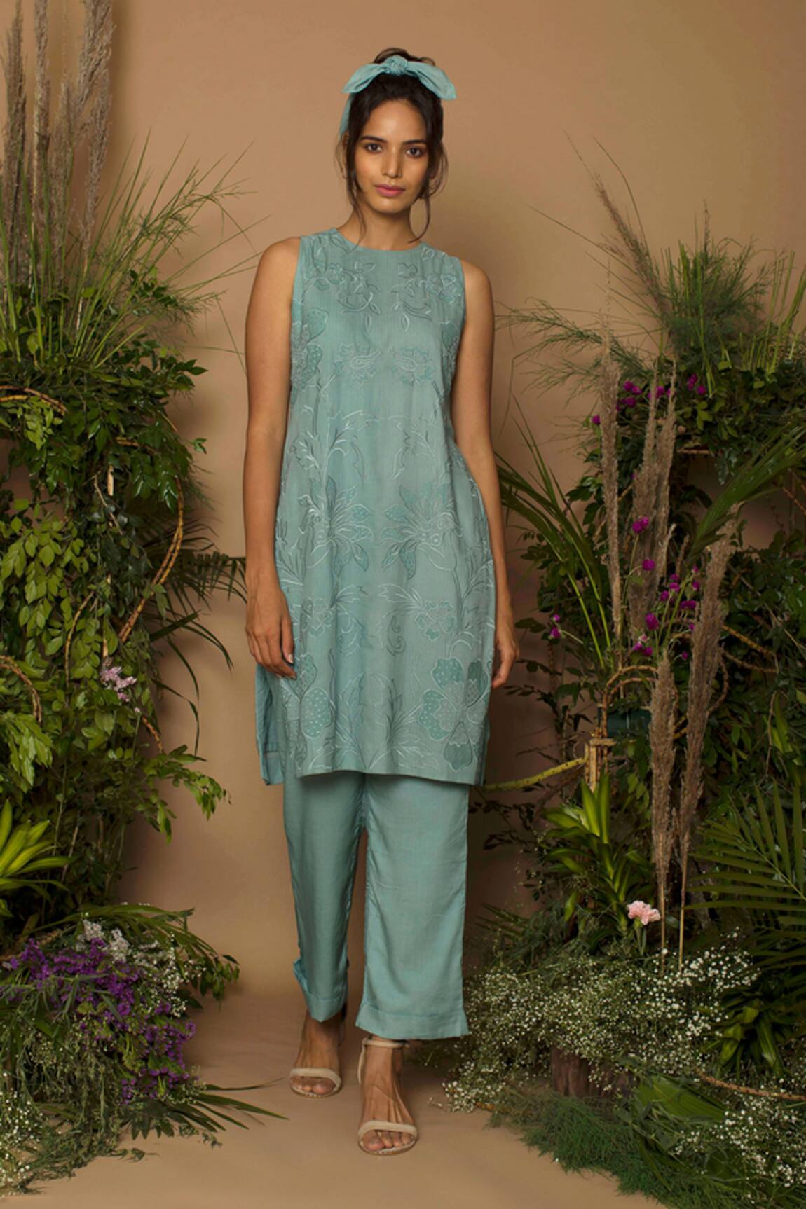 Samatvam By Anjali Bhaskar Embroidered Kurta Pant Set
