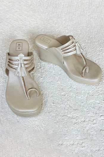 Sandalwali Deepika Tassel Detail Kolhapuri Wedges