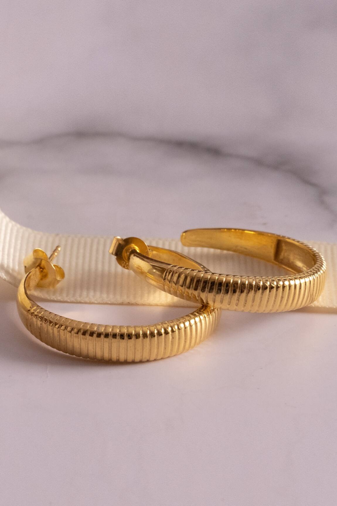 Anushka Jain Jewellery Carved Lined Hoops