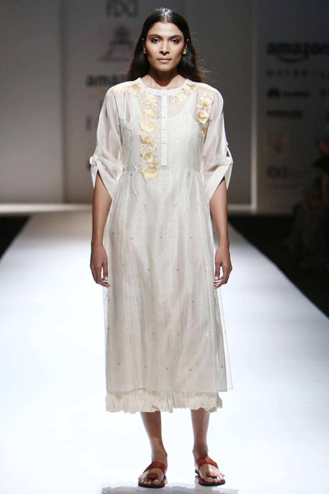 Prama By Pratima Pandey Chanderi Silk Embroidered Woven Kurta 