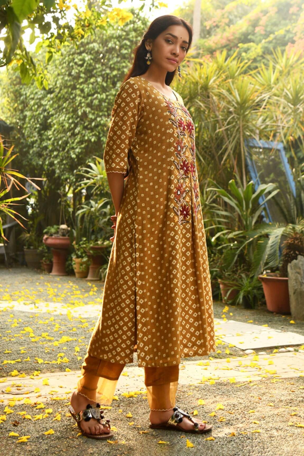 Rekha Agra Printed Kurta & Pant Set