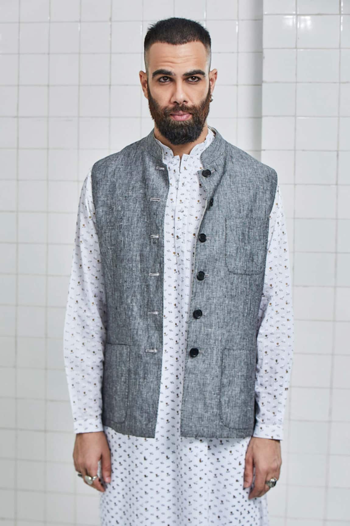 Rajesh Pratap Singh Kundal Reversible Linen Bundi