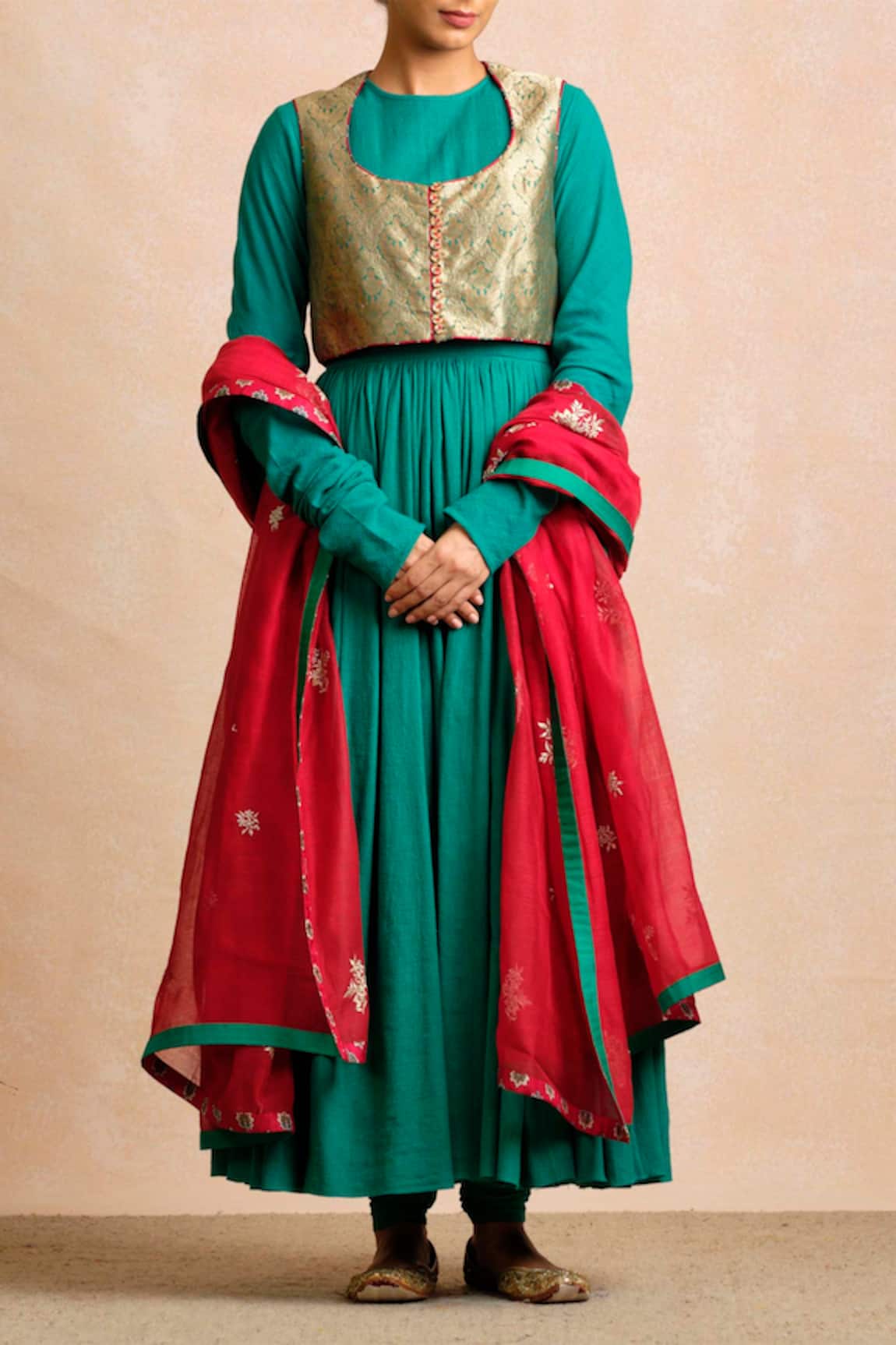Sue Mue Embroidered Anarkali Set 