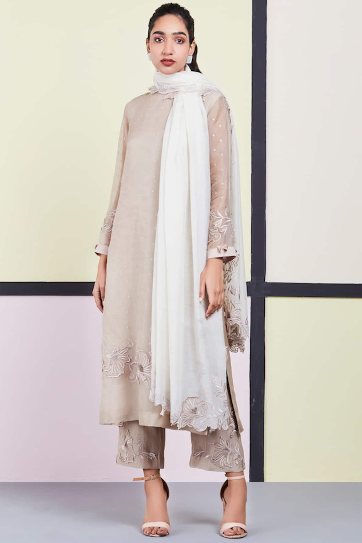 Sue Mue Embroidered Kurta Set