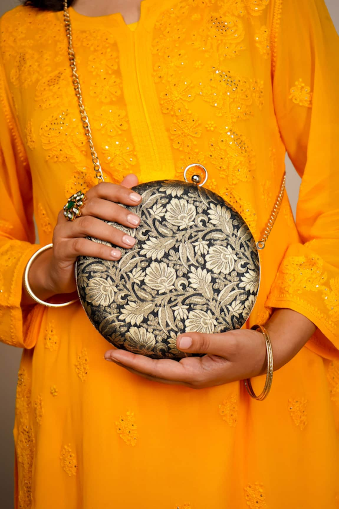 Sashe House Love Banaras Round Clutch With Sling