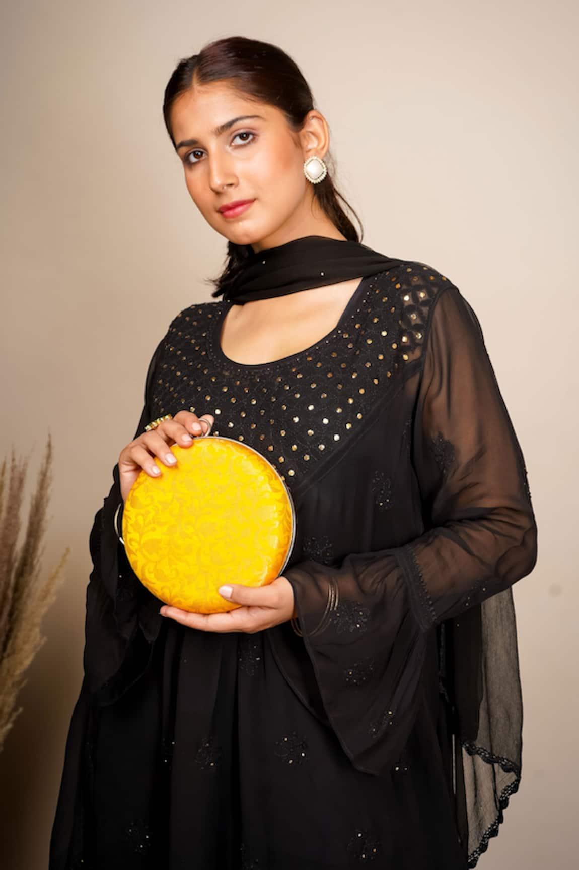 Sashe House Love Banaras Round Clutch With Sling